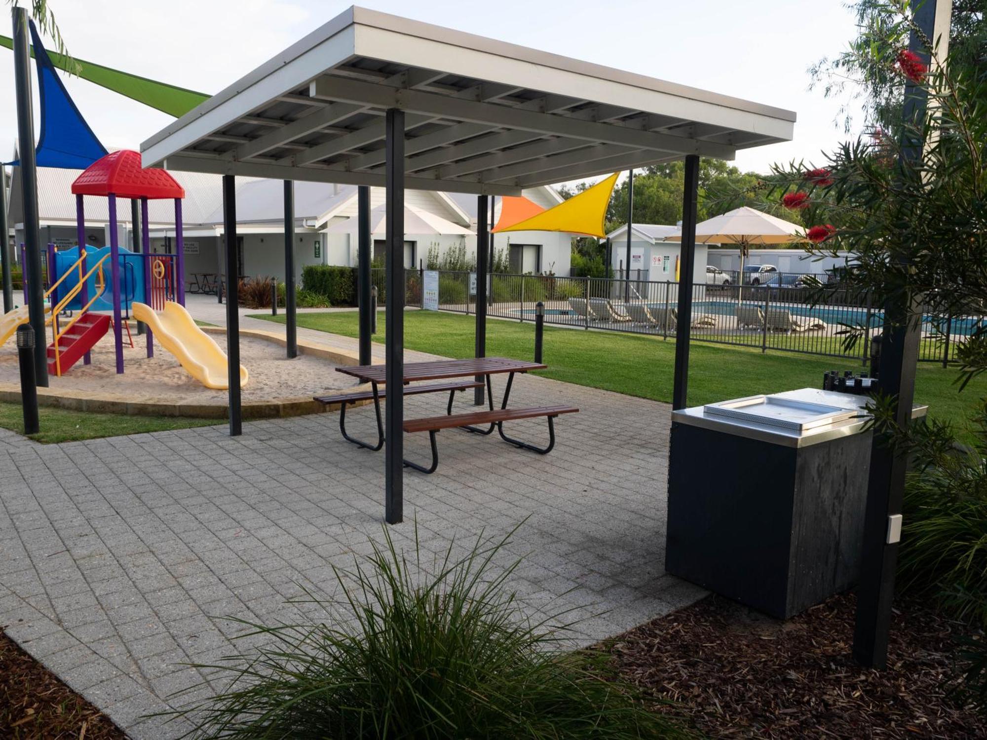 Fortyone - Oceanside Retreat Busselton Exterior photo