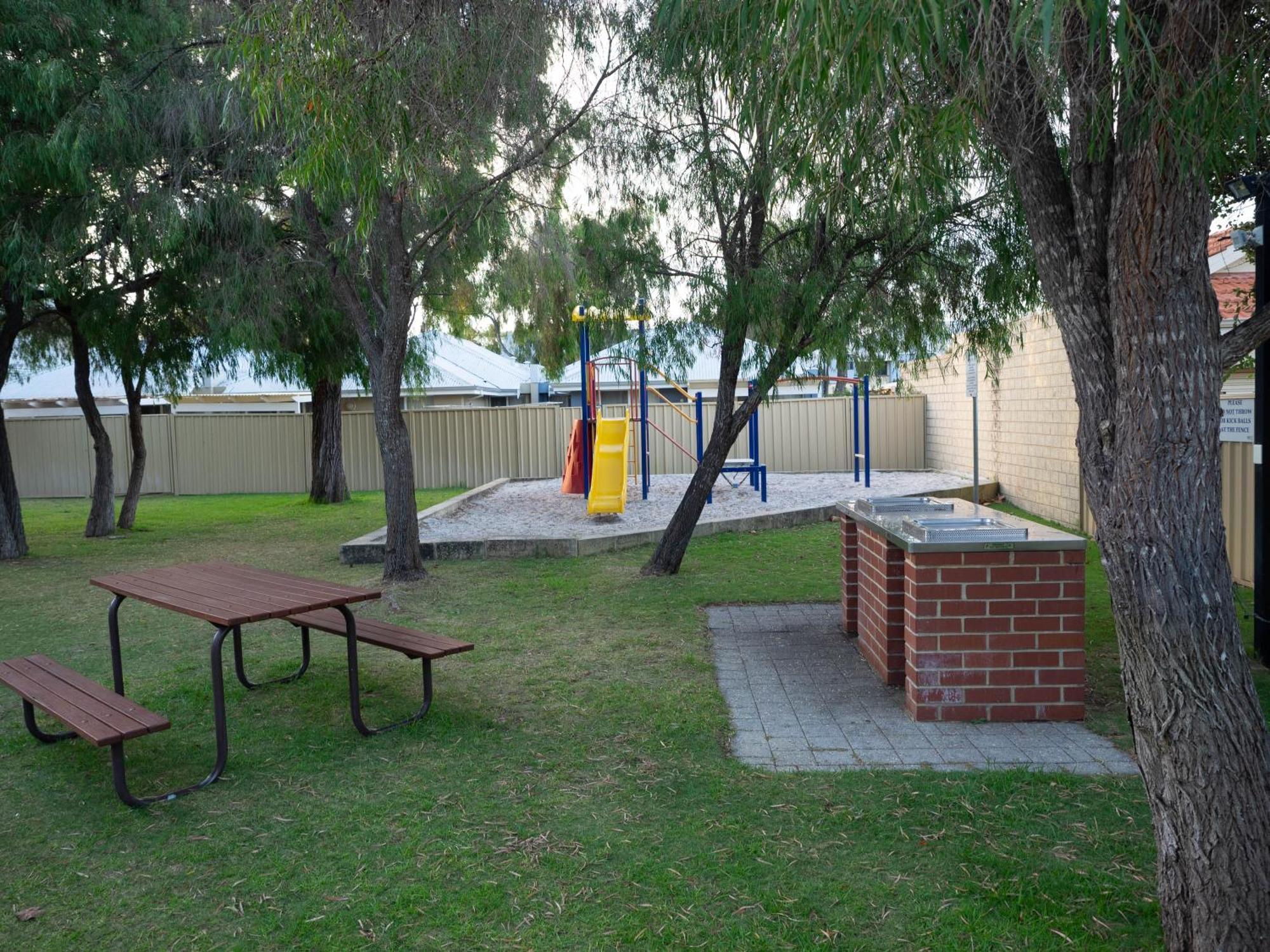 Fortyone - Oceanside Retreat Busselton Exterior photo